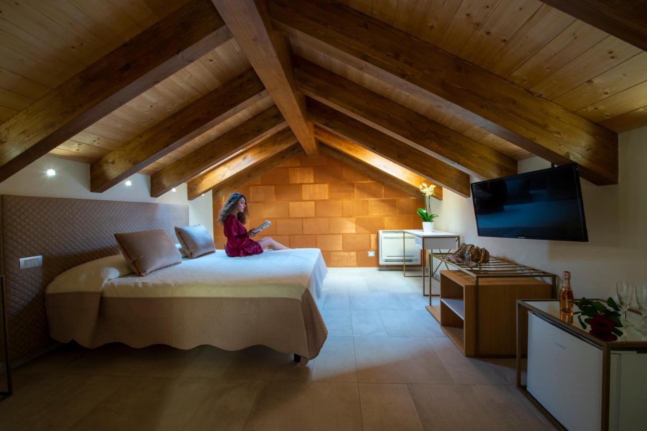 אג'רולה Donna Sofi Holiday House מראה חיצוני תמונה