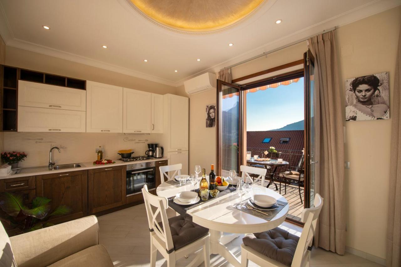 אג'רולה Donna Sofi Holiday House מראה חיצוני תמונה