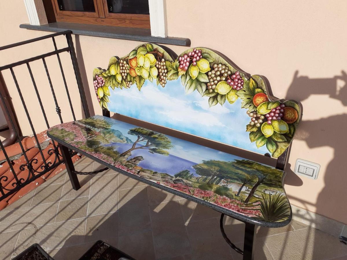 אג'רולה Donna Sofi Holiday House מראה חיצוני תמונה